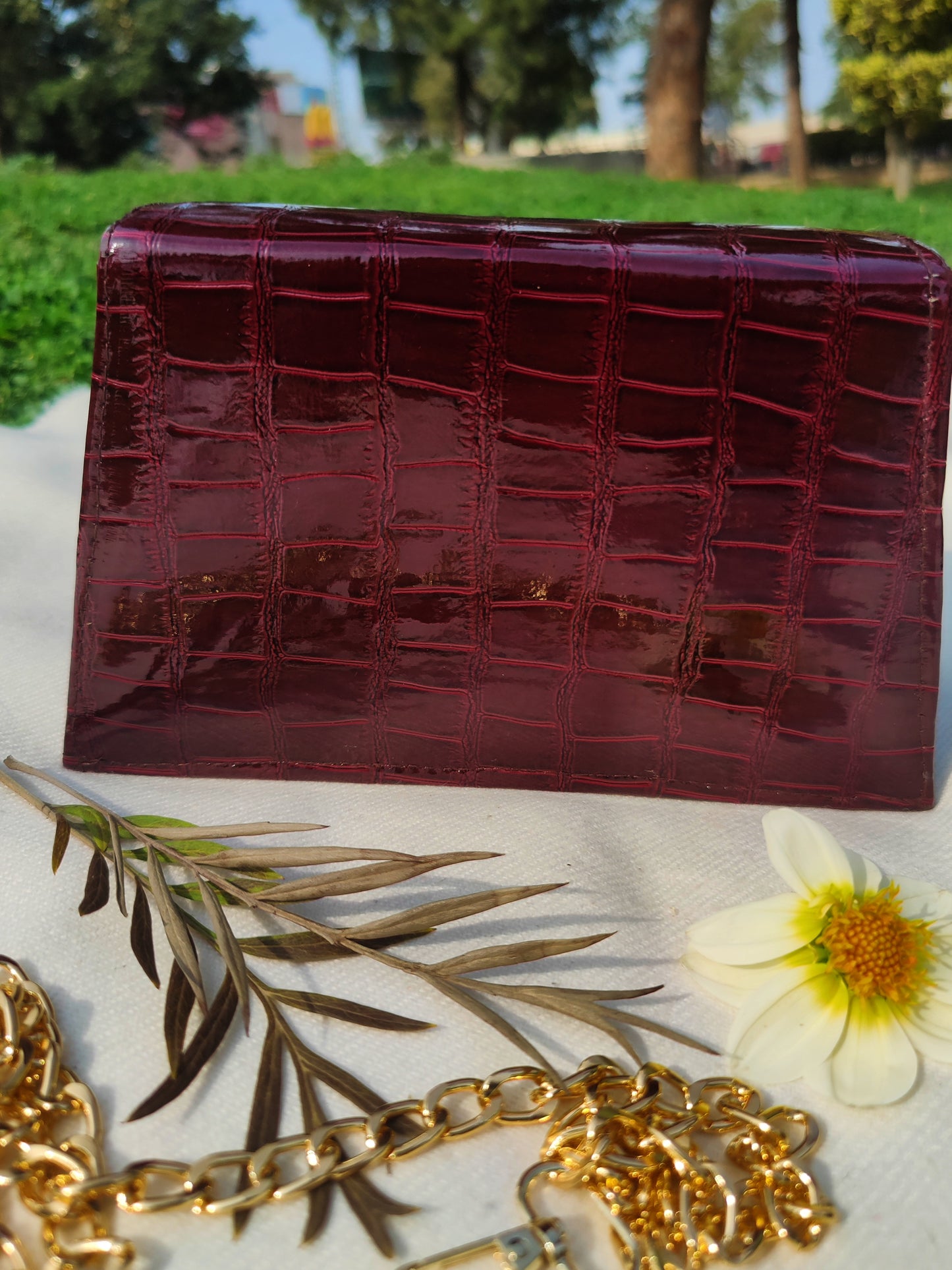 Maroon "chic carry" bag