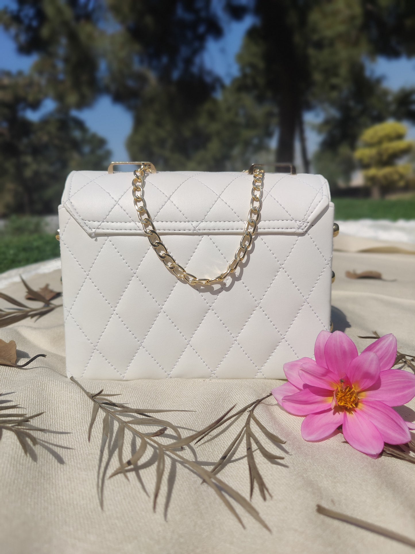 "White Pyramid Crossbody" bag